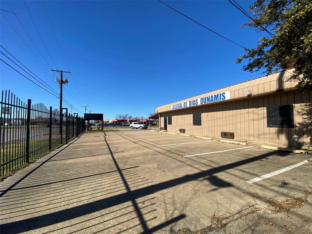 7041 Military Parkway, Dallas, TX 75227