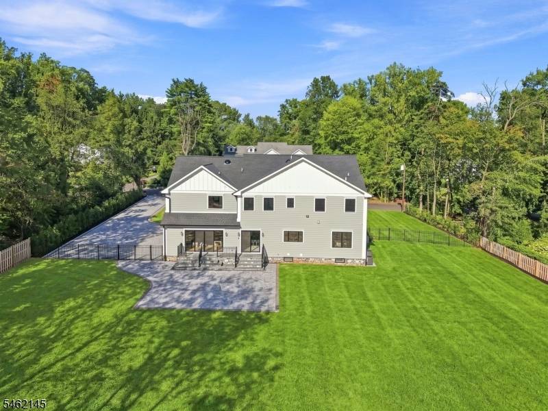 9 Blackbirch Rd, Scotch Plains Twp., NJ 07076
