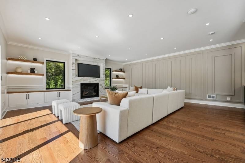 9 Blackbirch Rd, Scotch Plains Twp., NJ 07076