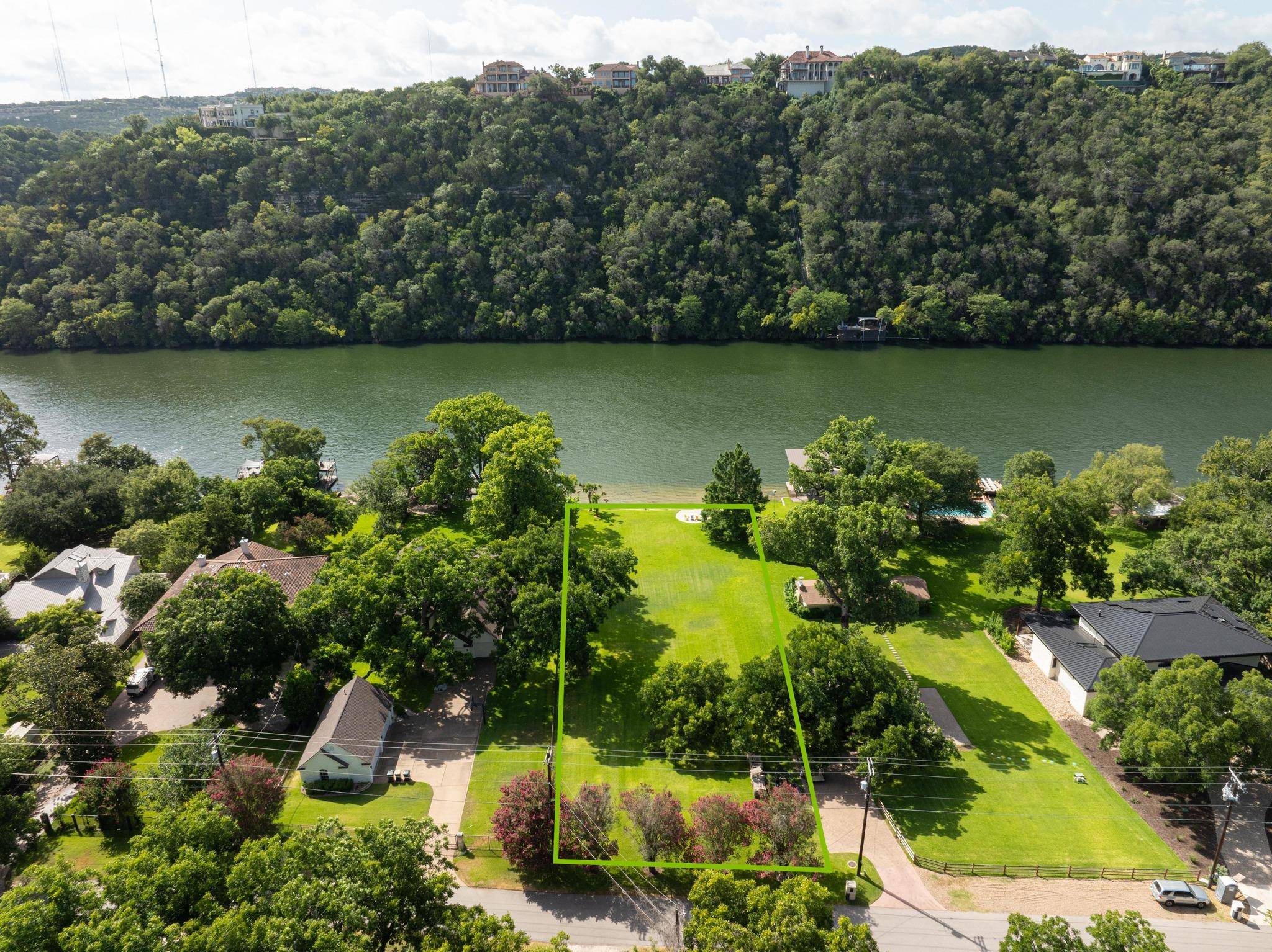 2205 Manana ST, Austin, TX 78730