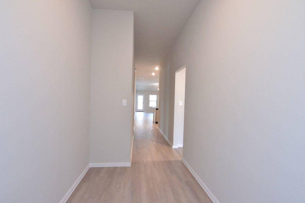 132 Bright Star LN, Georgetown, TX 78628