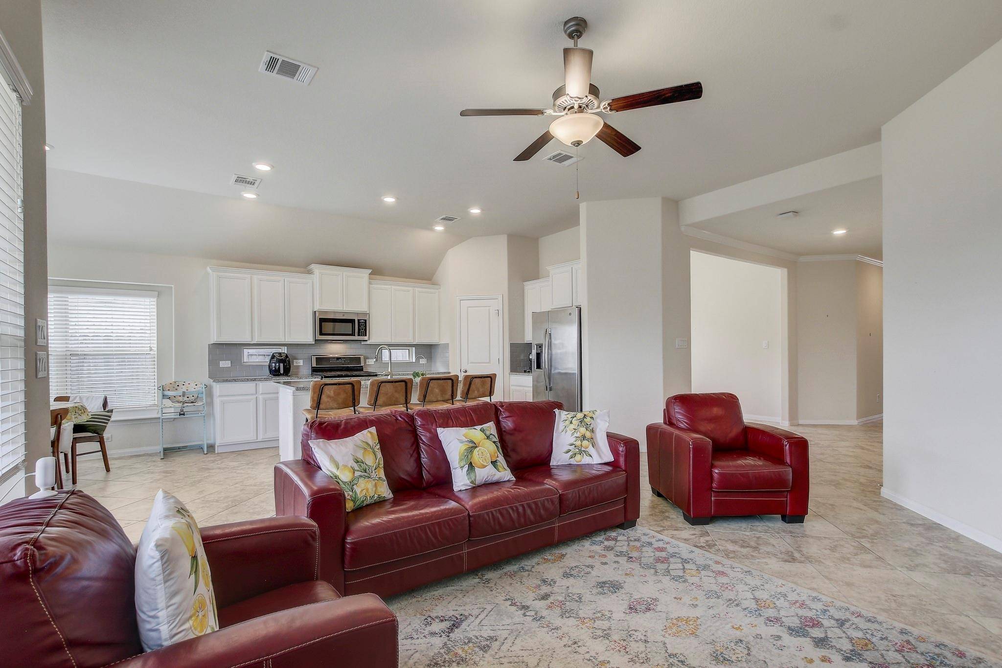 1275 Chad DR, Round Rock, TX 78665
