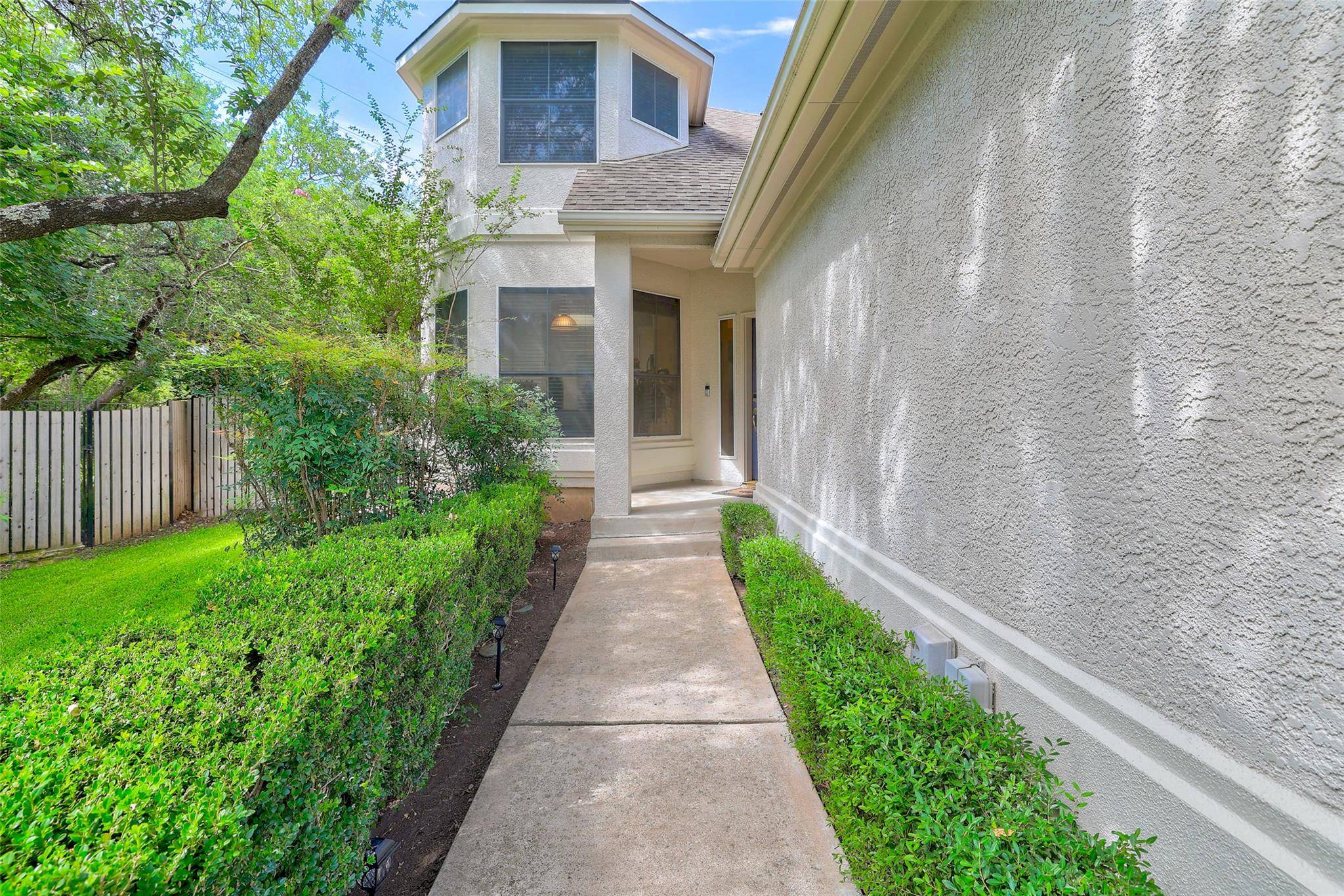 41 Muirfield Greens LN, Lakeway, TX 78738
