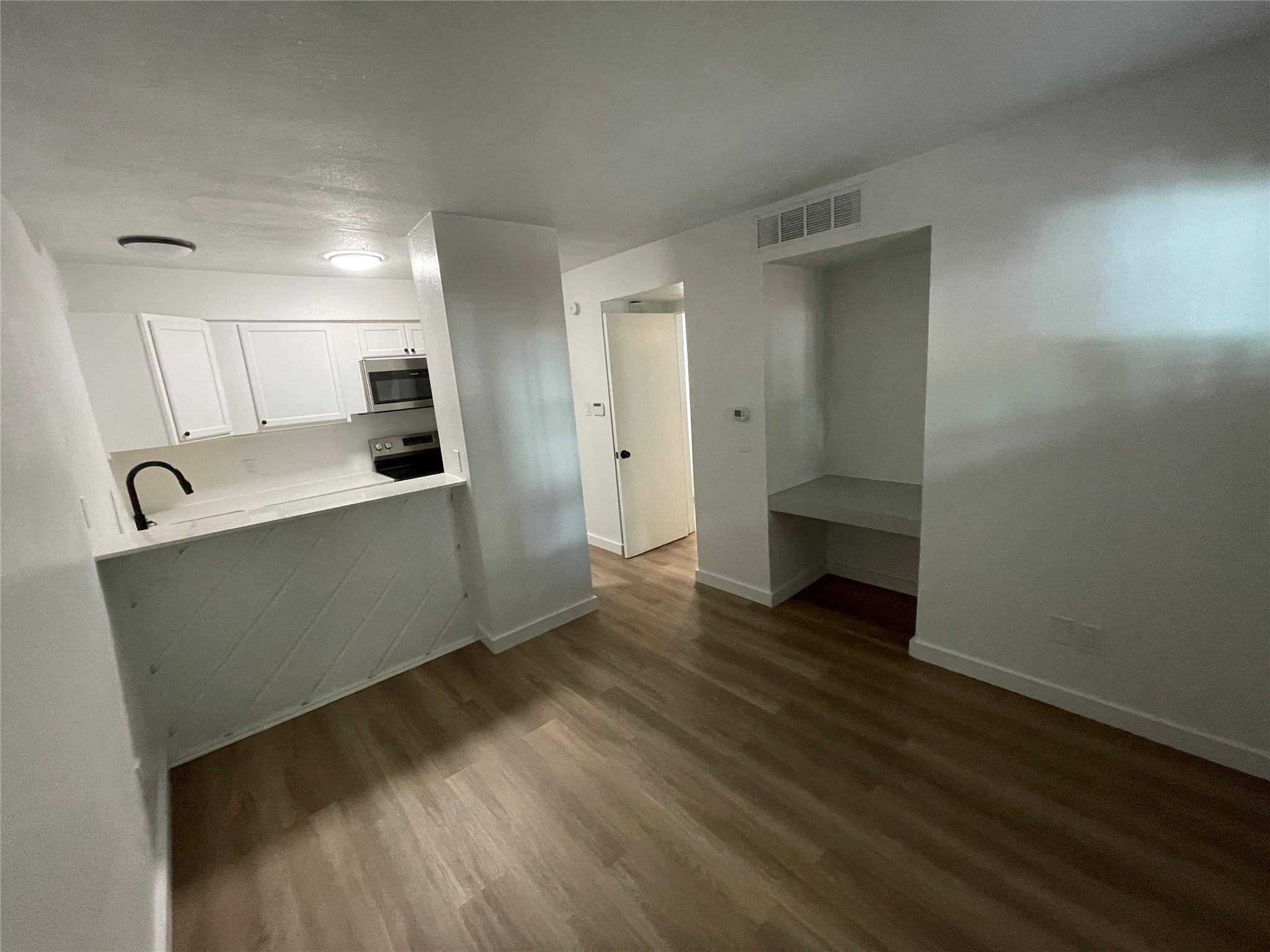 2410 Longview ST #206, Austin, TX 78705