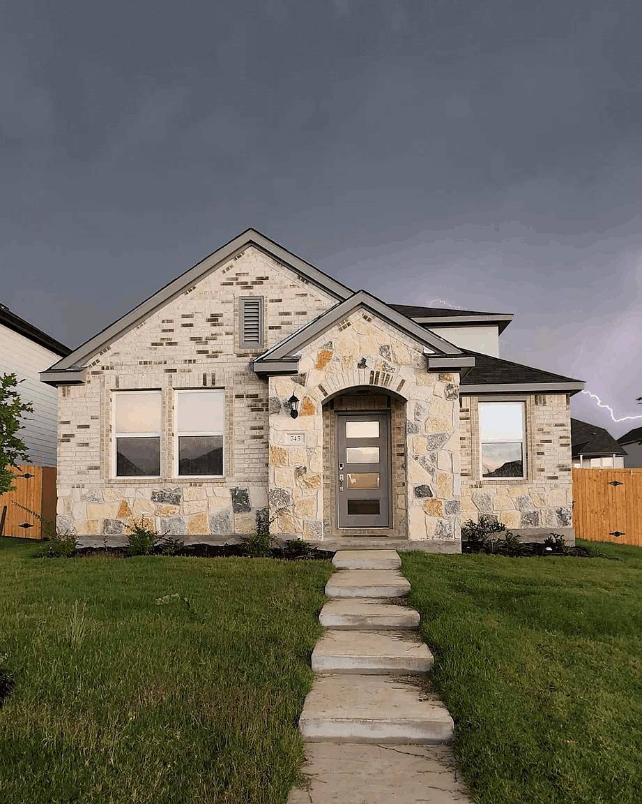 745 Long Run, Liberty Hill, TX 78642
