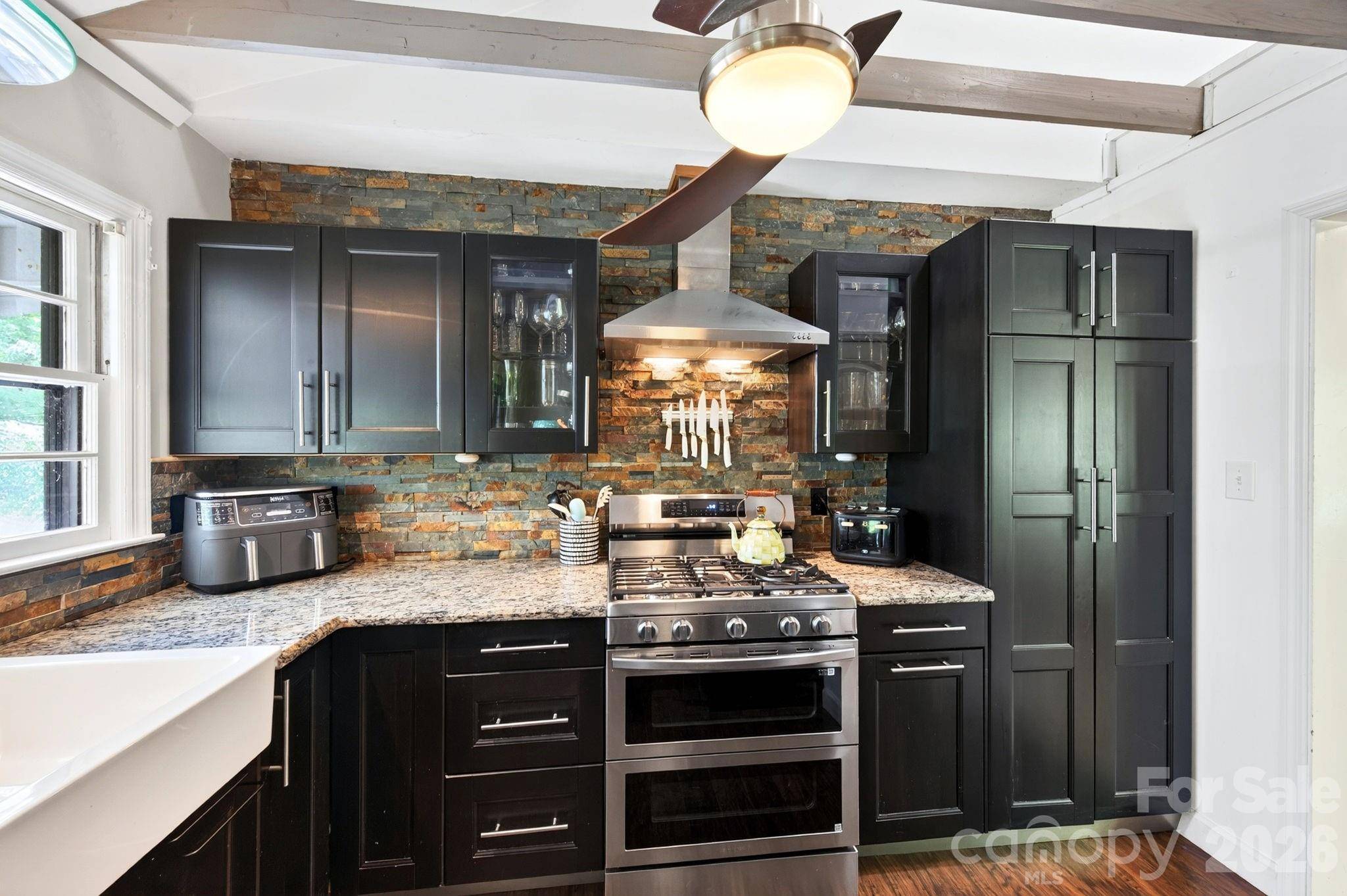 109 Wilshire DR, Asheville, NC 28806
