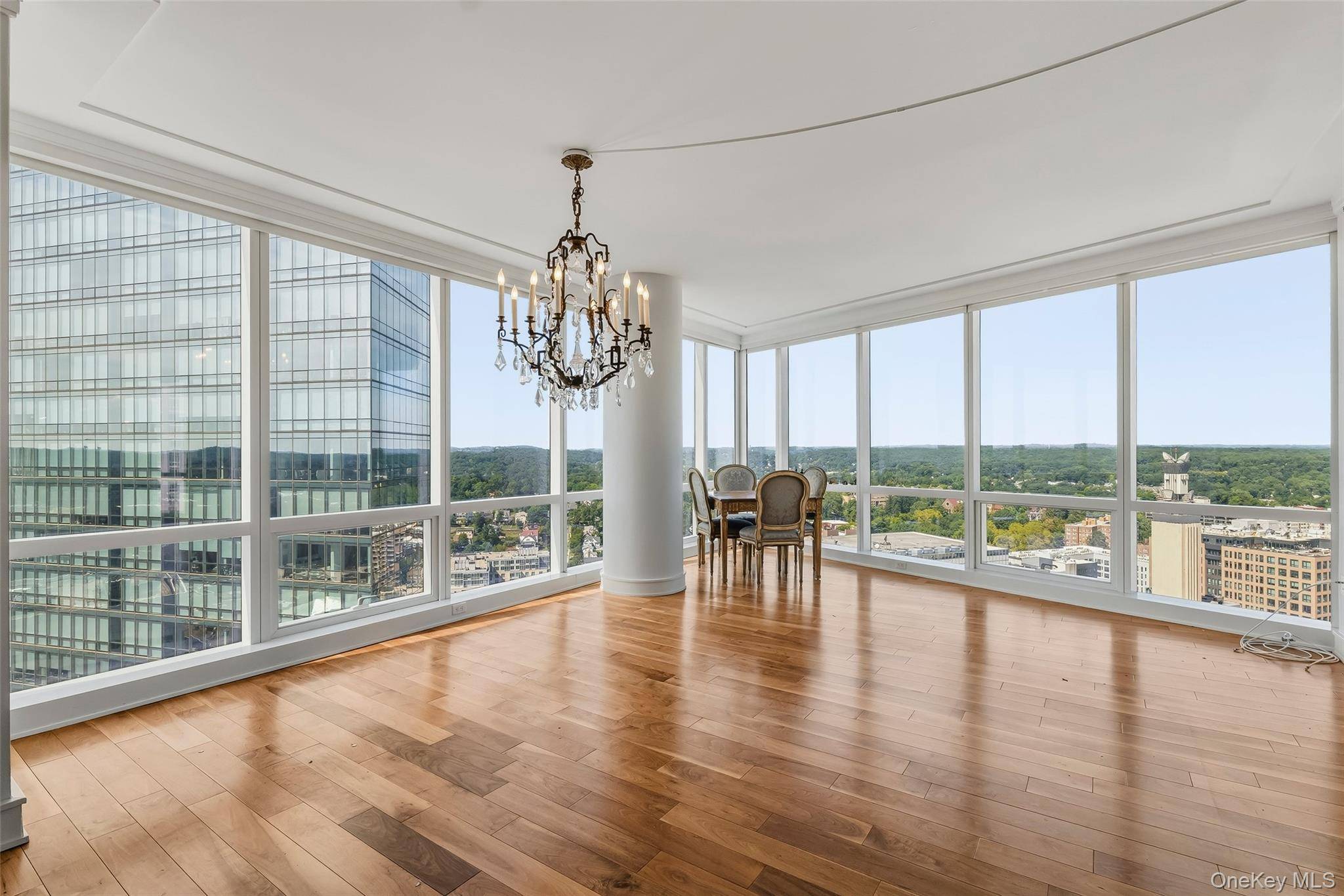1 Renaissance SQ #V6G, White Plains, NY 10601