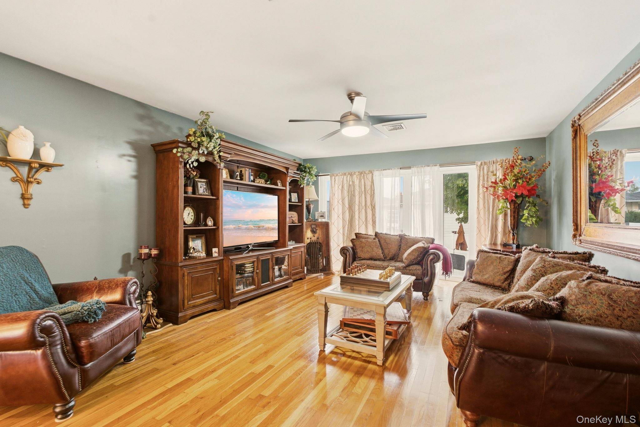 2962 Hewlett AVE, Merrick, NY 11566