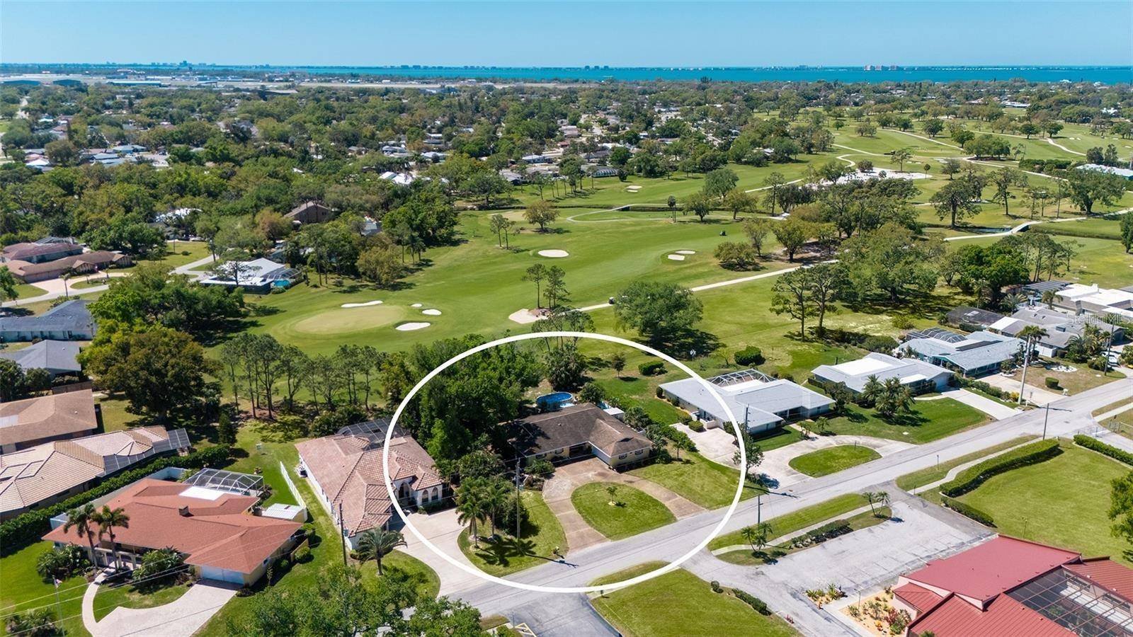 836 MAGELLAN DR, Sarasota, FL 34243
