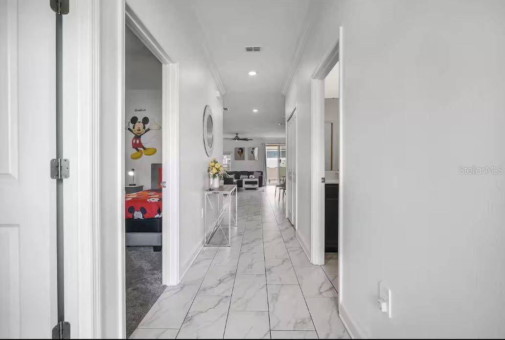 978 SPLASH SHOT PL, Davenport, FL 33896