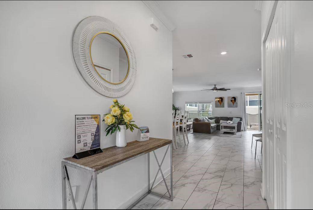 978 SPLASH SHOT PL, Davenport, FL 33896