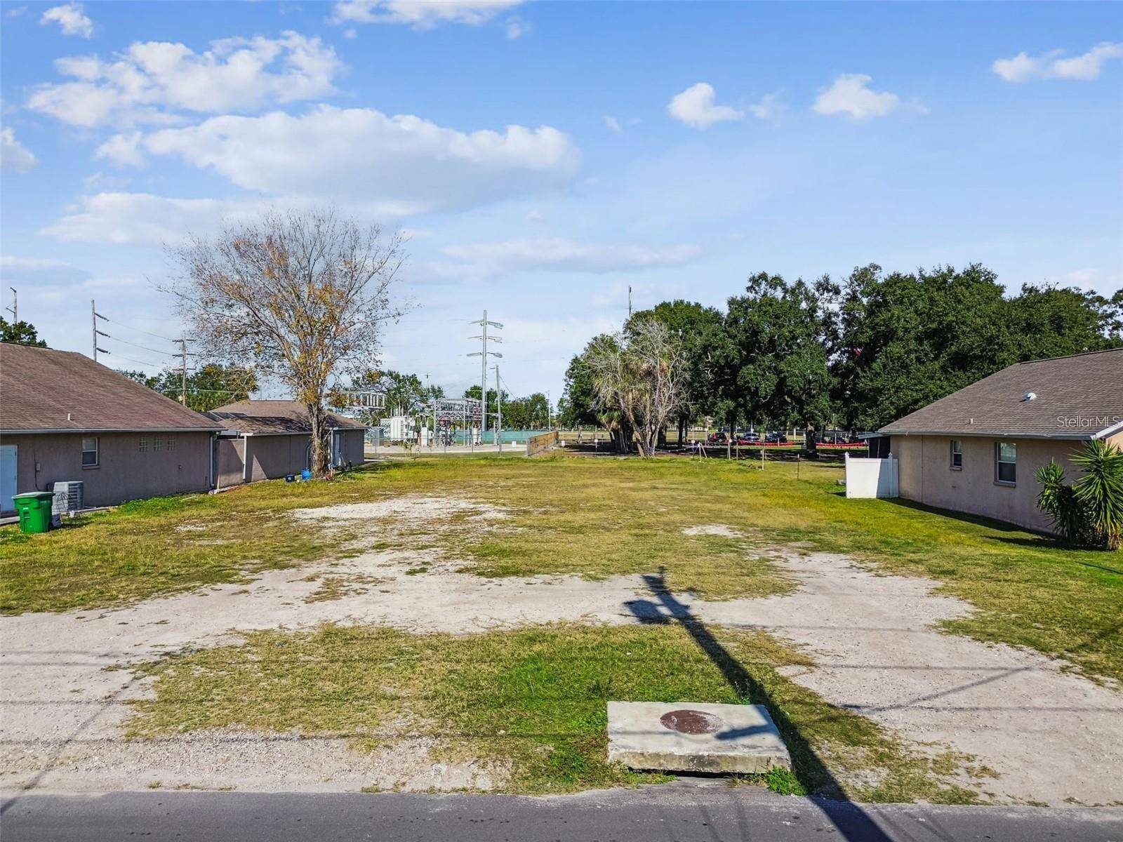 3337 W WOODLAWN AVE, Tampa, FL 33607