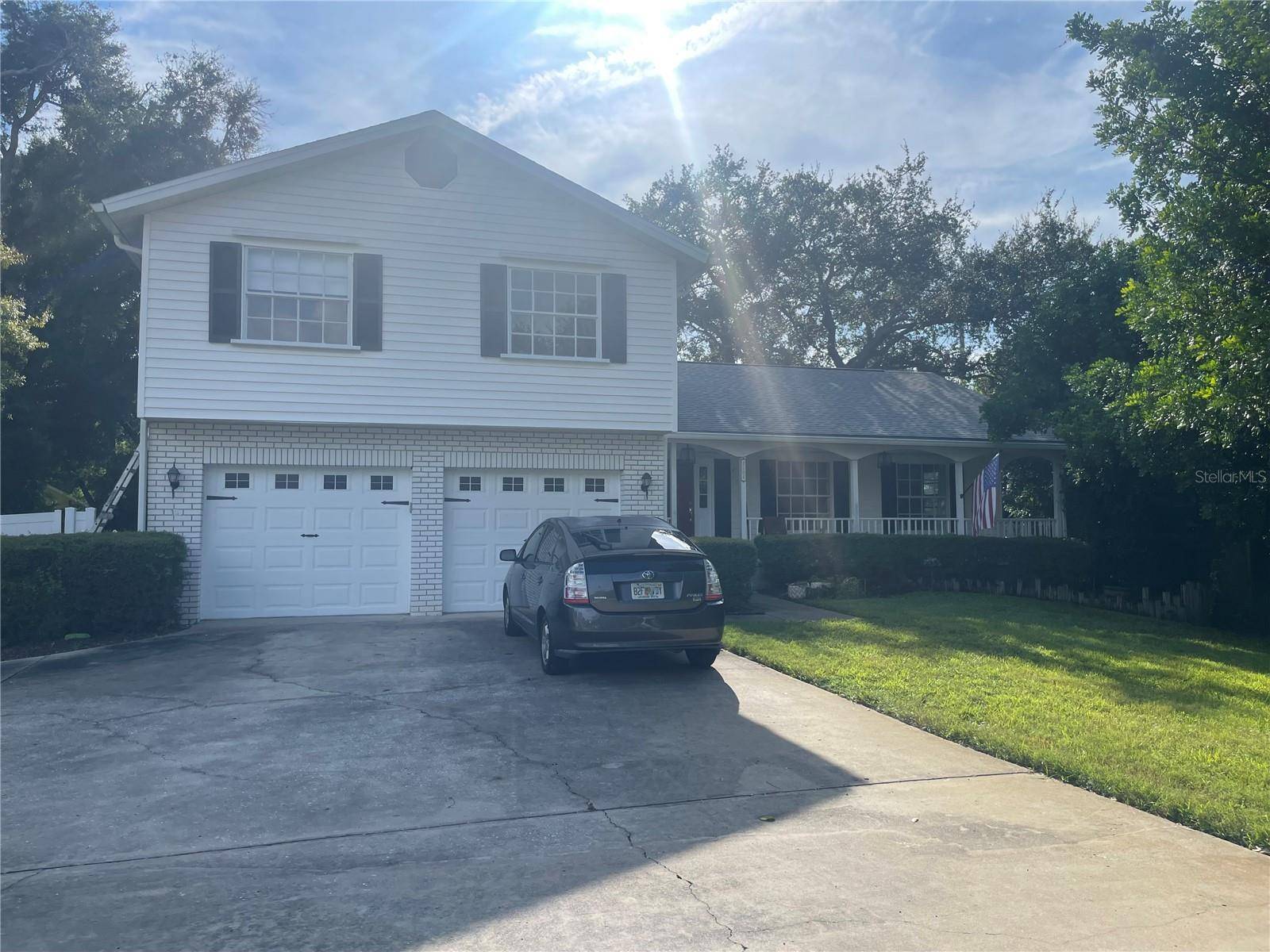 1304 TREETOP DR, Palm Harbor, FL 34683