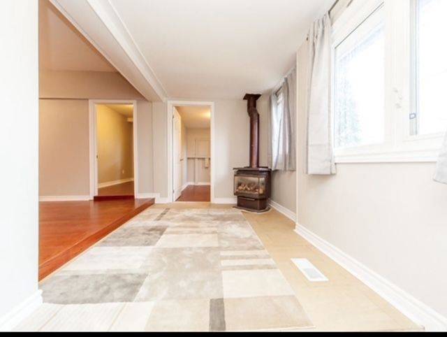 257 Parkwood AVE, Georgina, ON L4P 2X2
