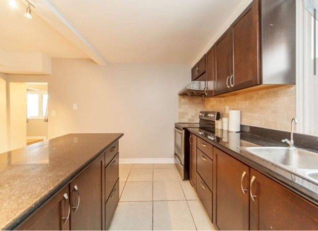 257 Parkwood AVE, Georgina, ON L4P 2X2