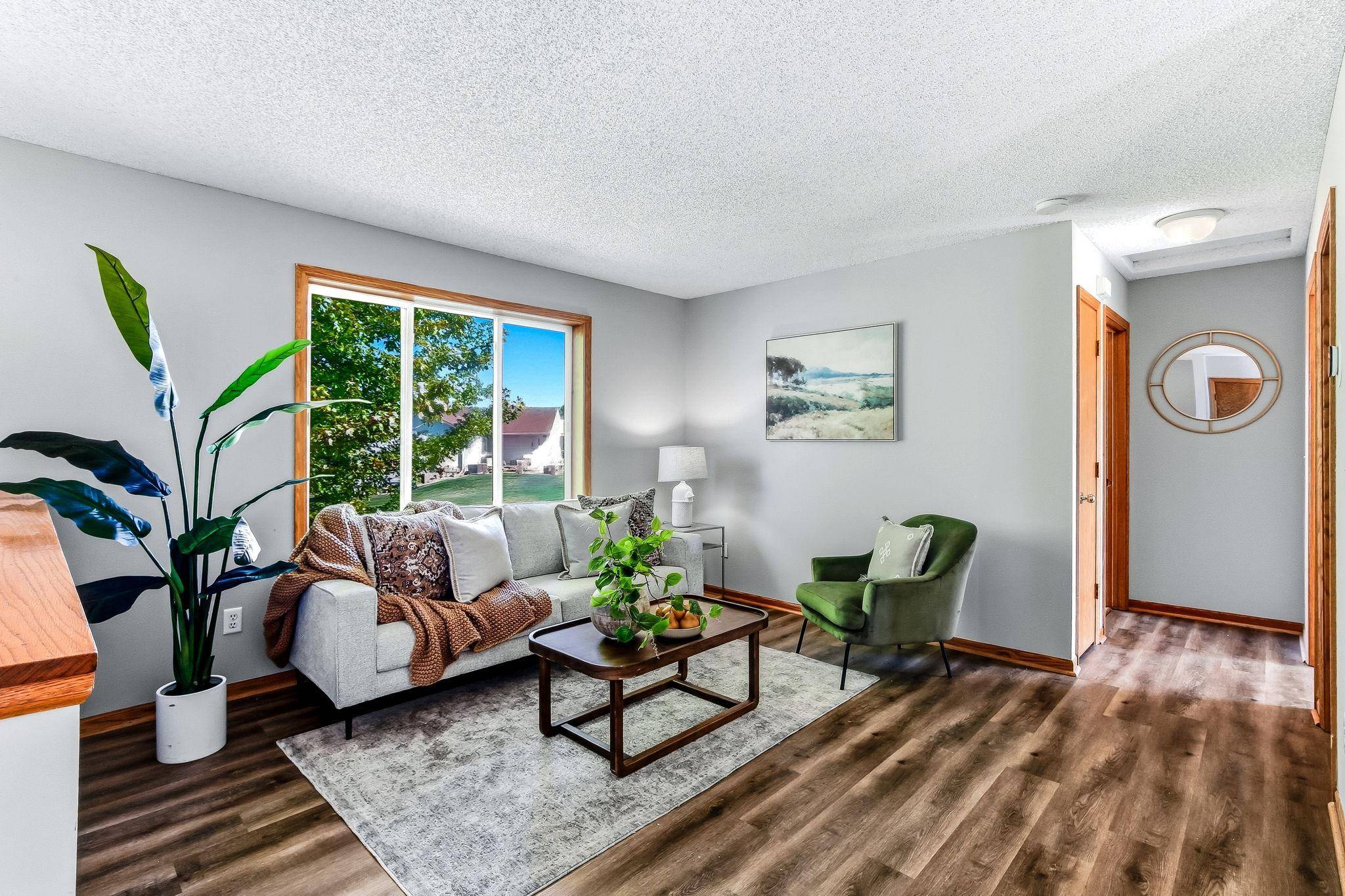 332 Orchard Pkwy W, Shakopee, MN 55379