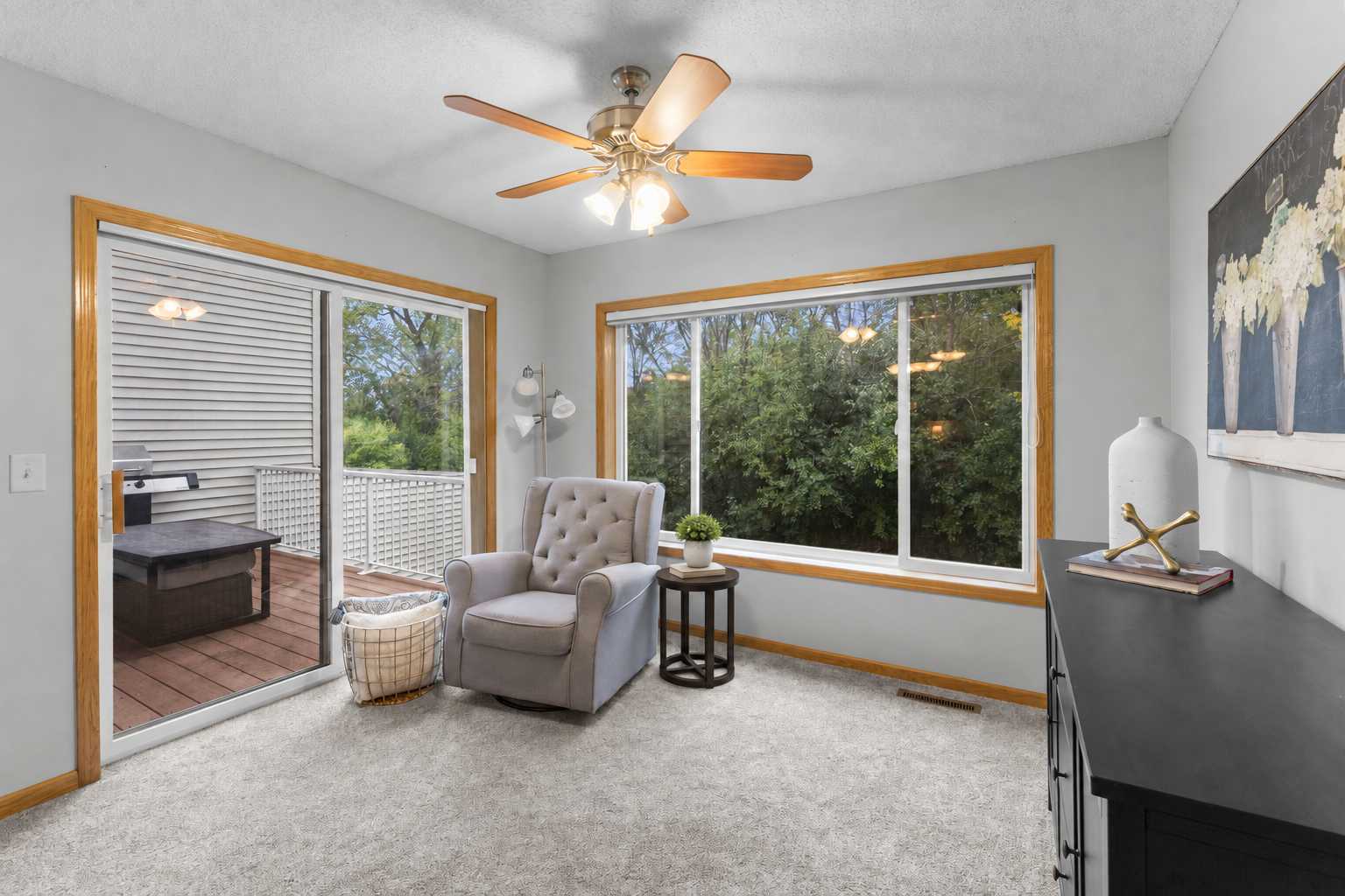 7535 Arbor LN, Savage, MN 55378