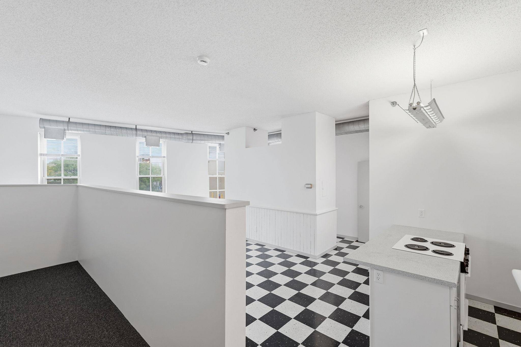 210 E Hennepin Ave #205, Minneapolis, MN 55414
