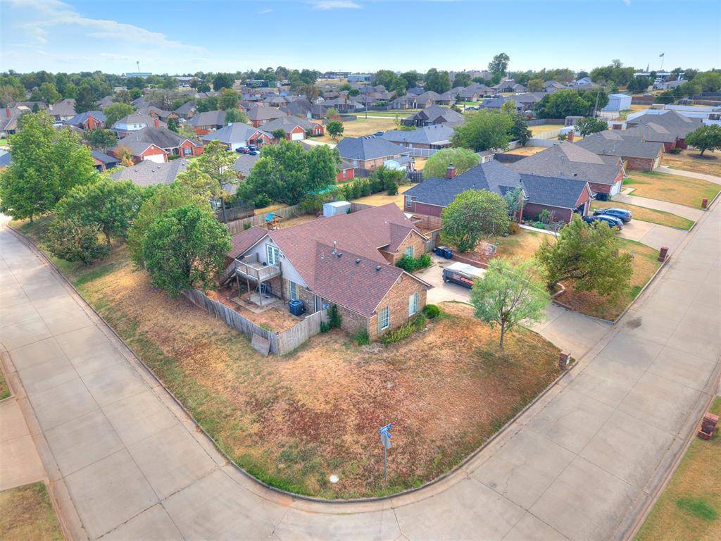 1311 Cambridge DR, Shawnee, OK 74804
