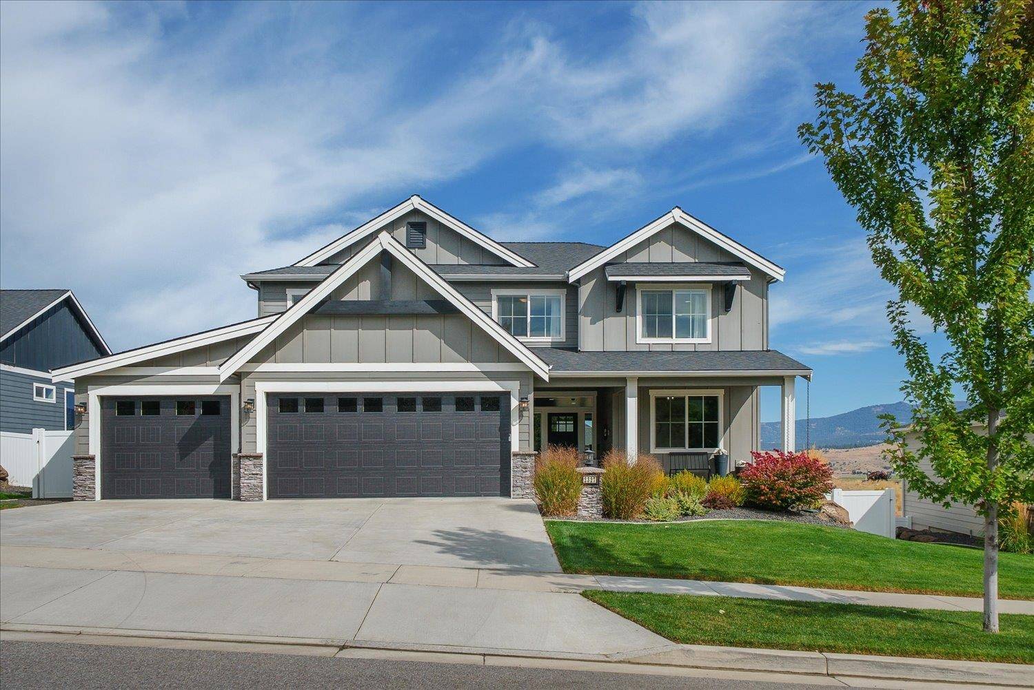 2327 S Fairmont Estates Dr, Greenacres, WA 99016