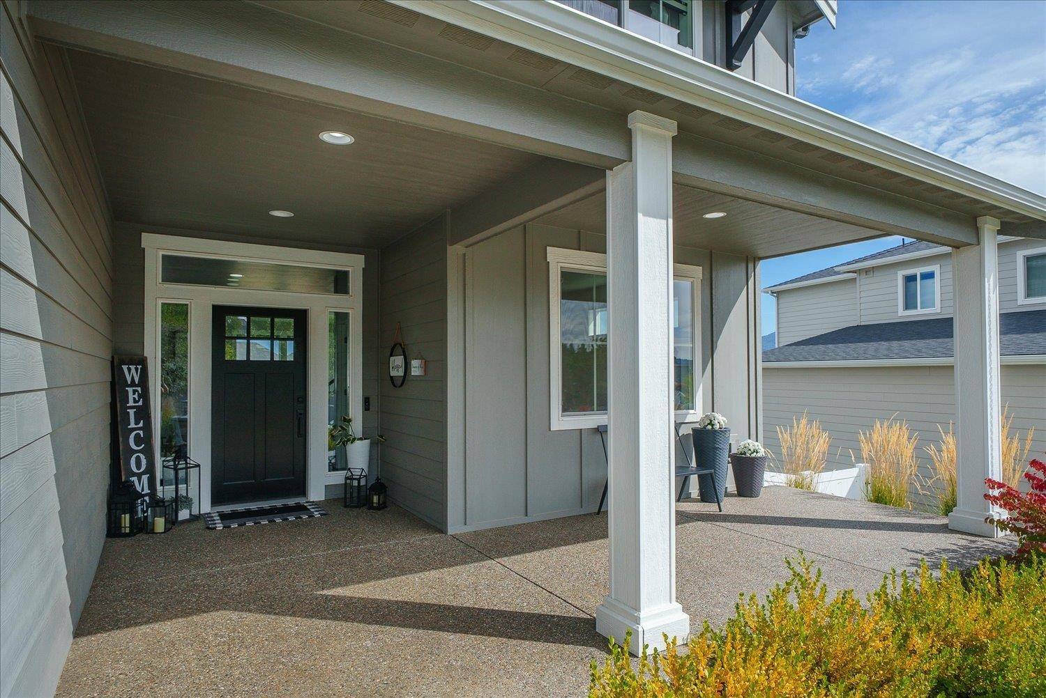 2327 S Fairmont Estates Dr, Greenacres, WA 99016