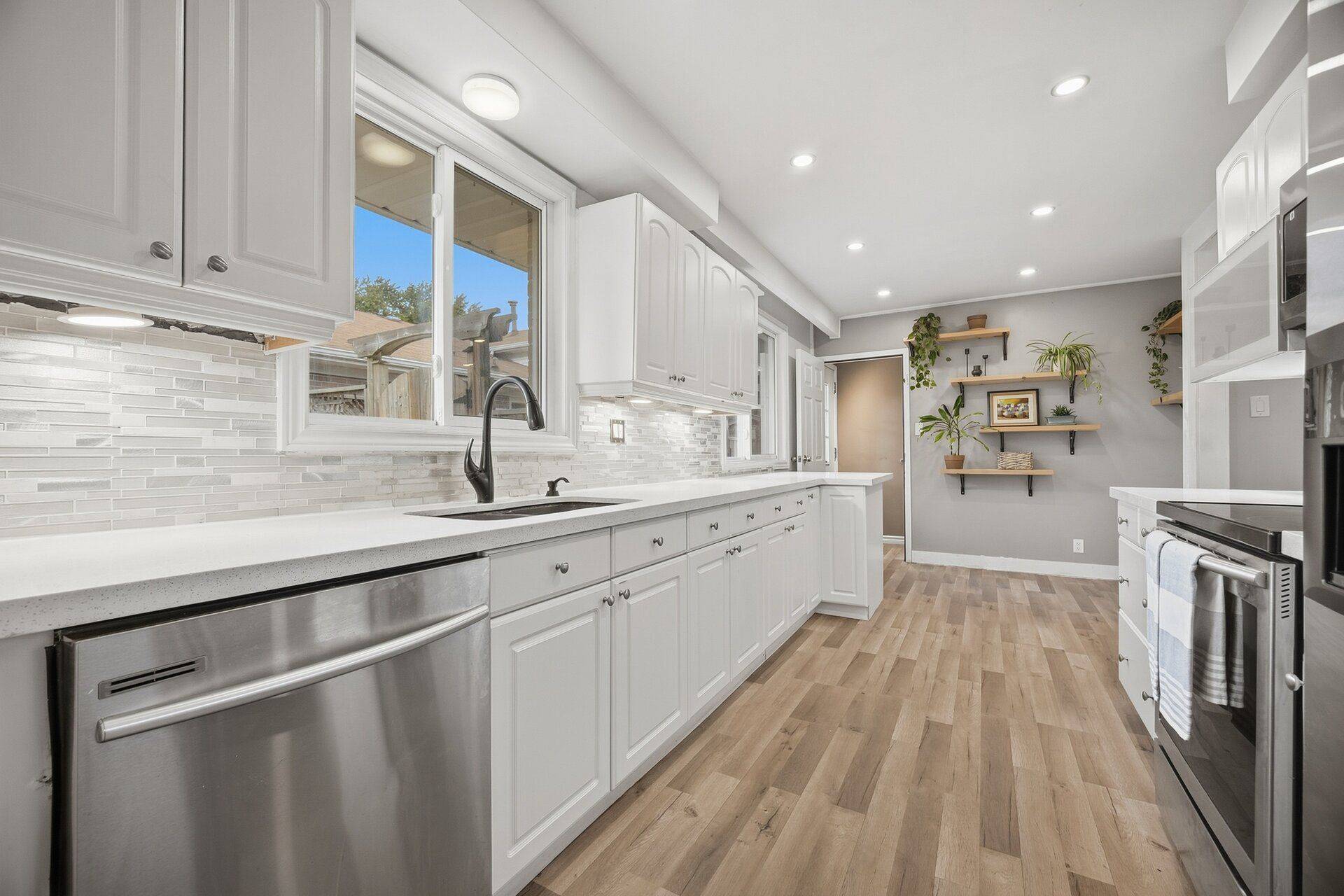 1310 Redbank CRES, Oakville, ON L6H 1Y5