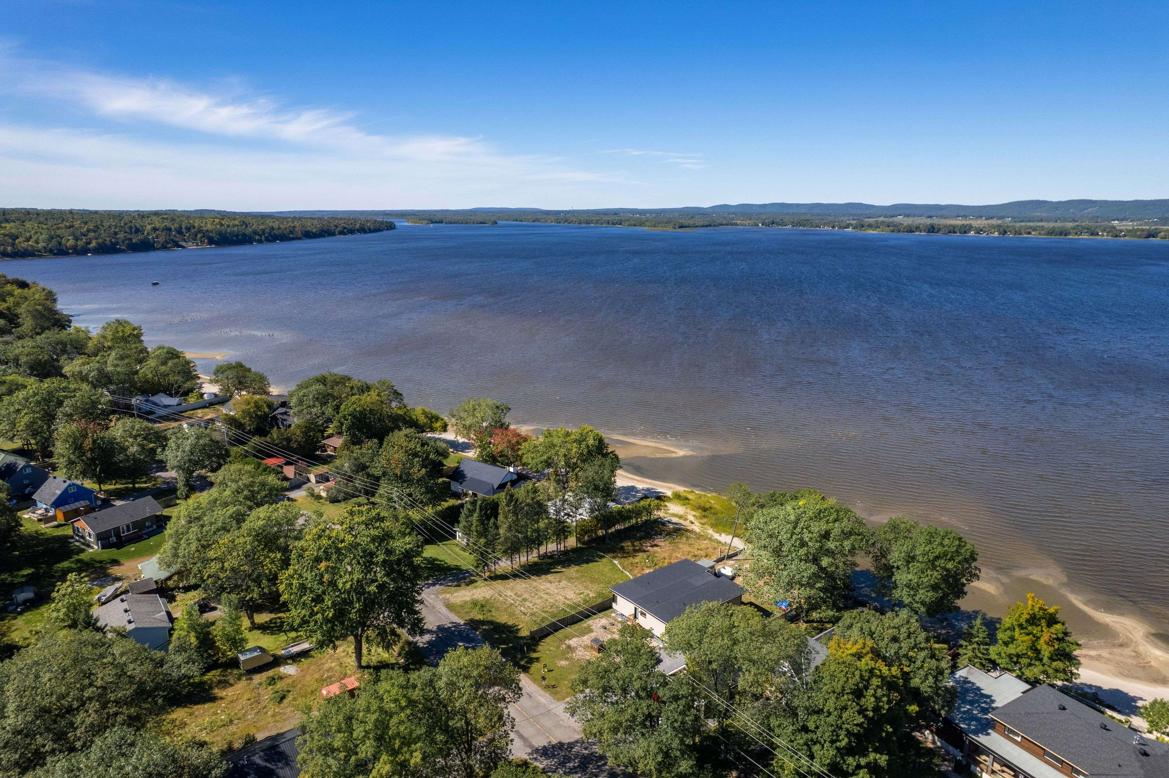 794 Bayview DR, Constance Bay - Dunrobin - Kilmaurs - Woodlawn, ON K0A 3M0
