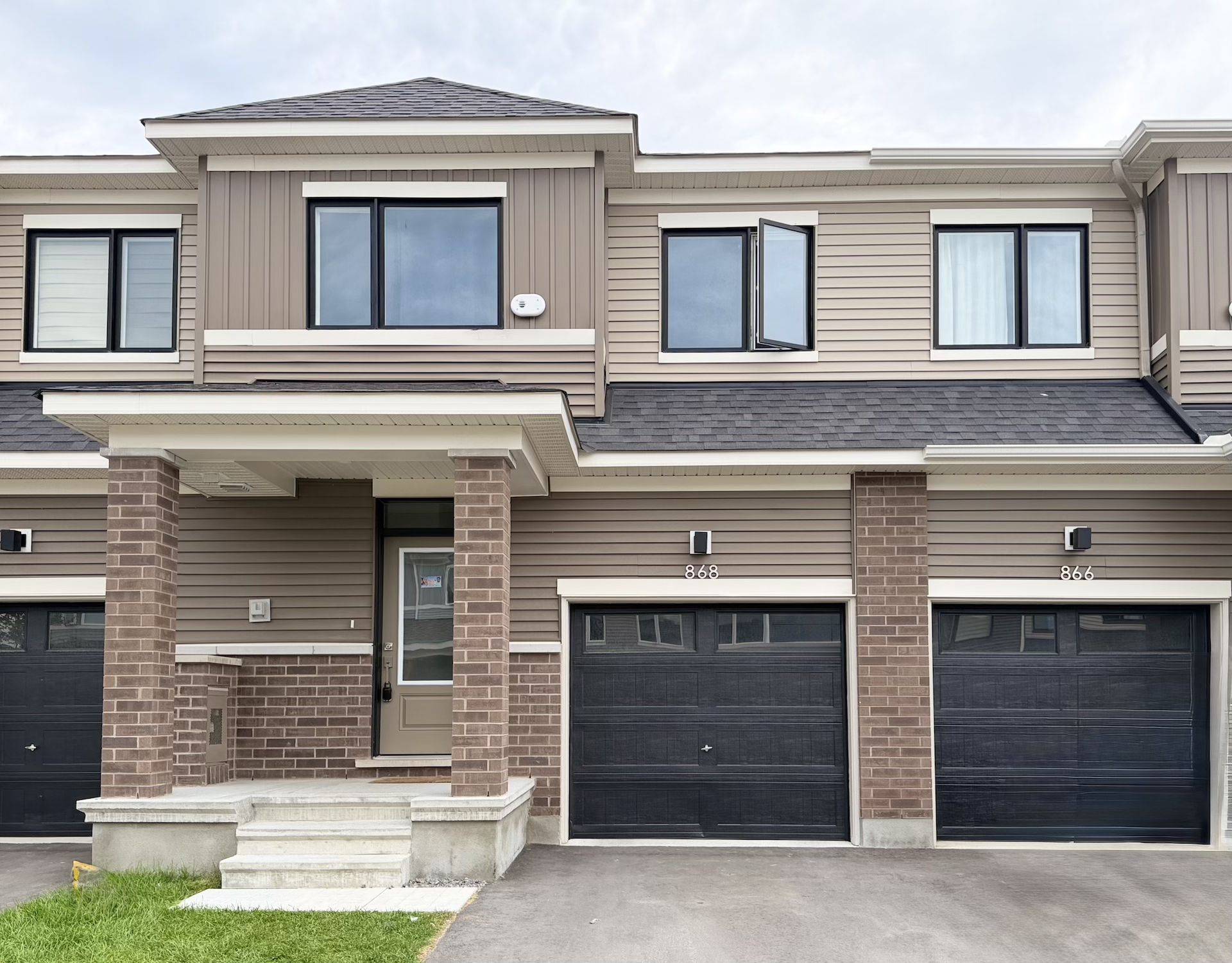 868 Andesite TER, Barrhaven, ON K2J 7H4
