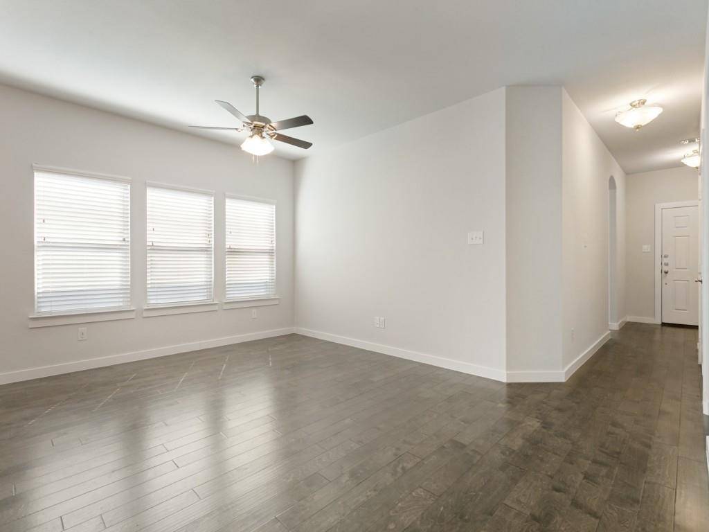 2217 Paxton Way, Denton, TX 76209