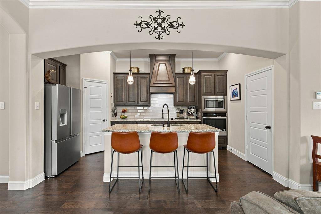1612 Tyler Street, Waxahachie, TX 75165