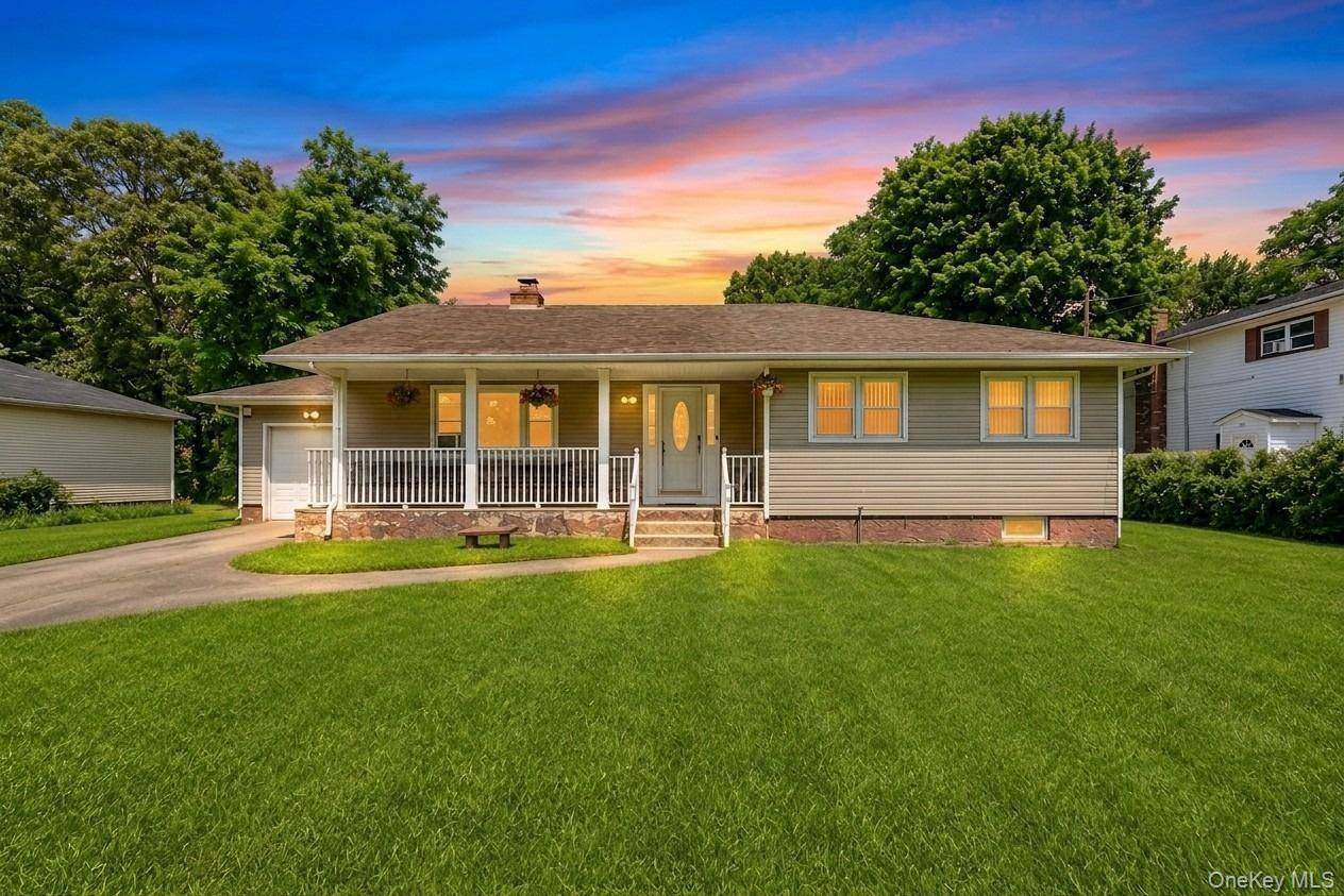 617 Granny, Middle Island, NY 11953