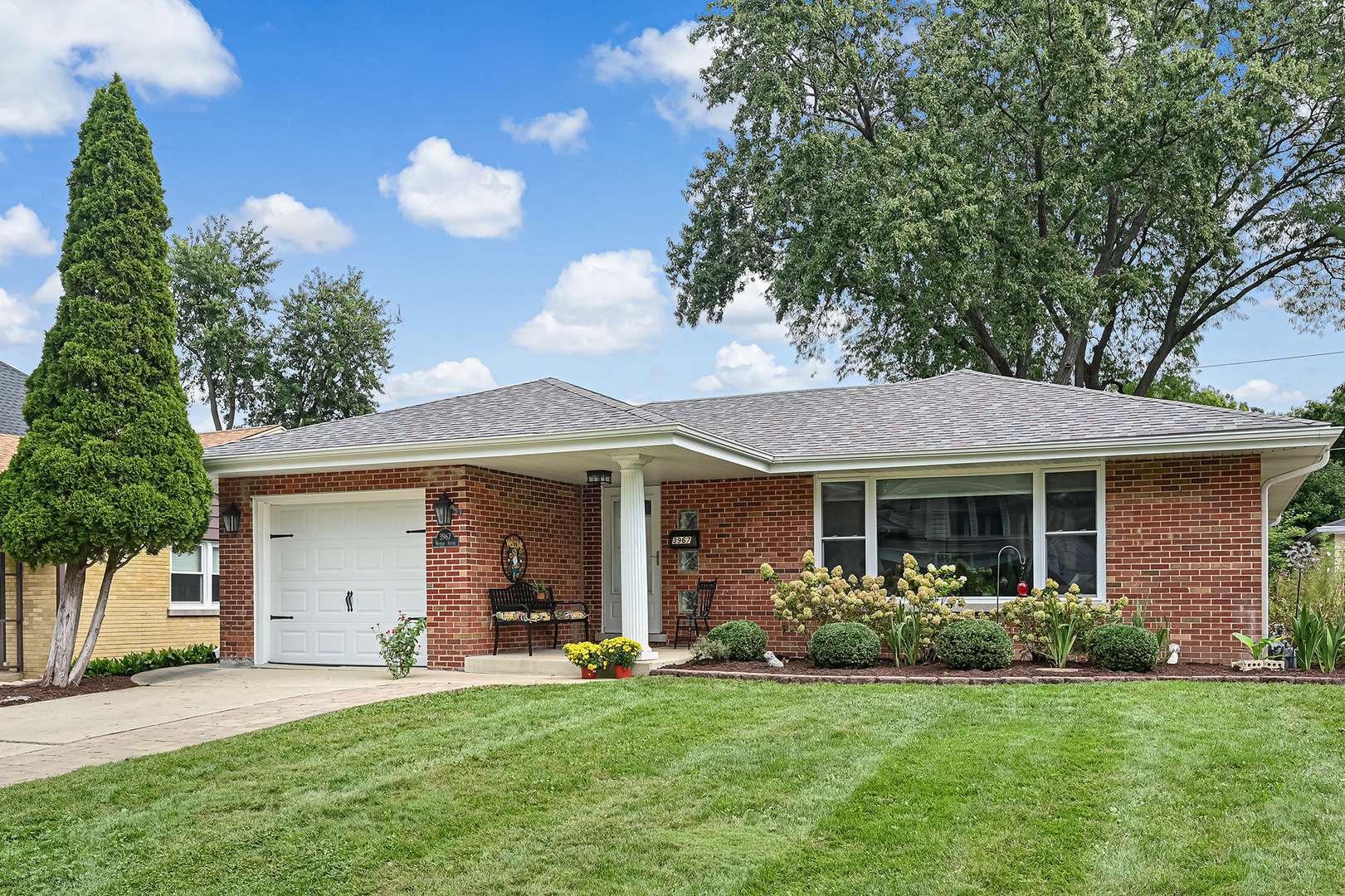 3967 Western AVE, Western Springs, IL 60558