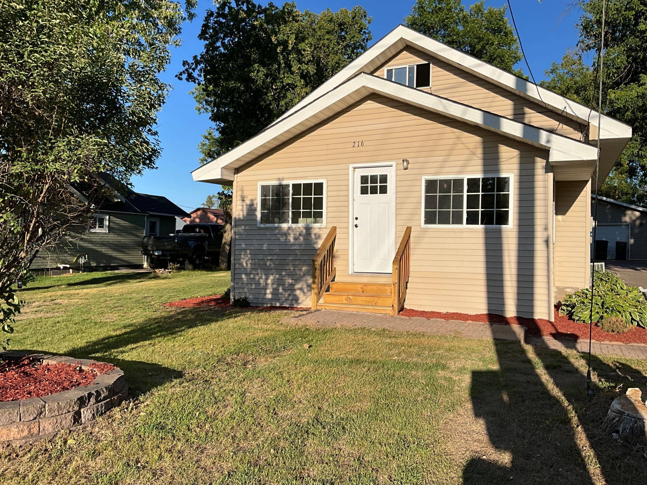 216 6th ST NE, Long Prairie, MN 56347