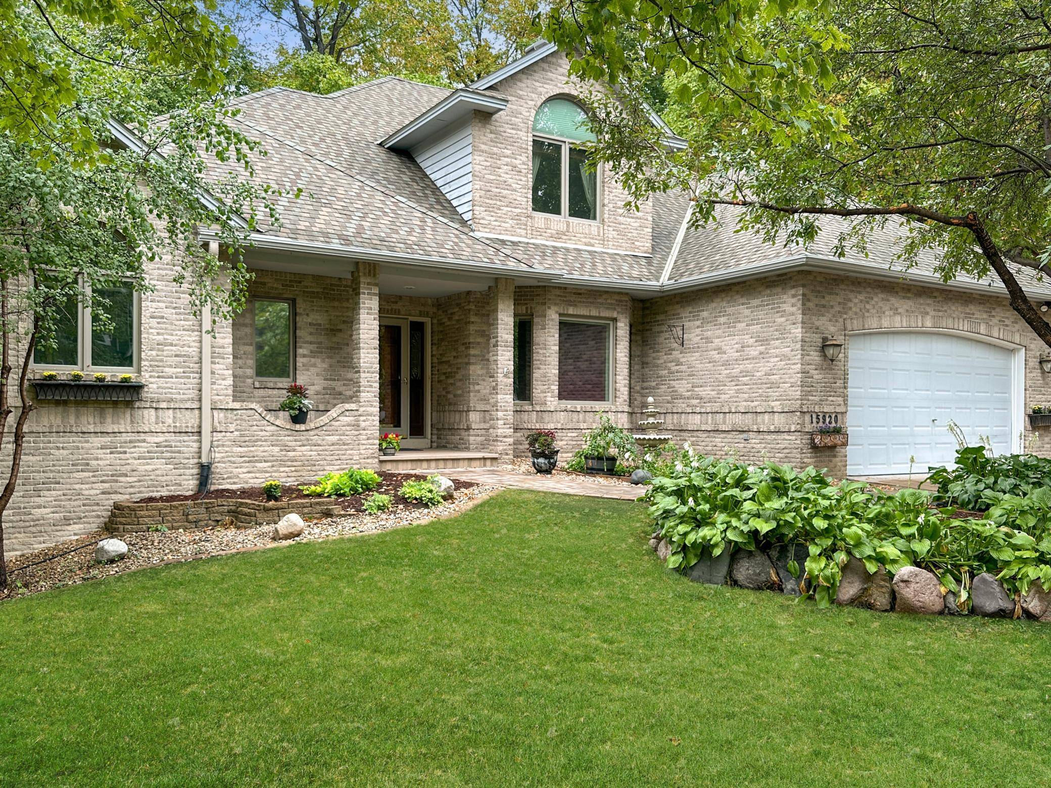 15920 37th AVE N, Plymouth, MN 55446