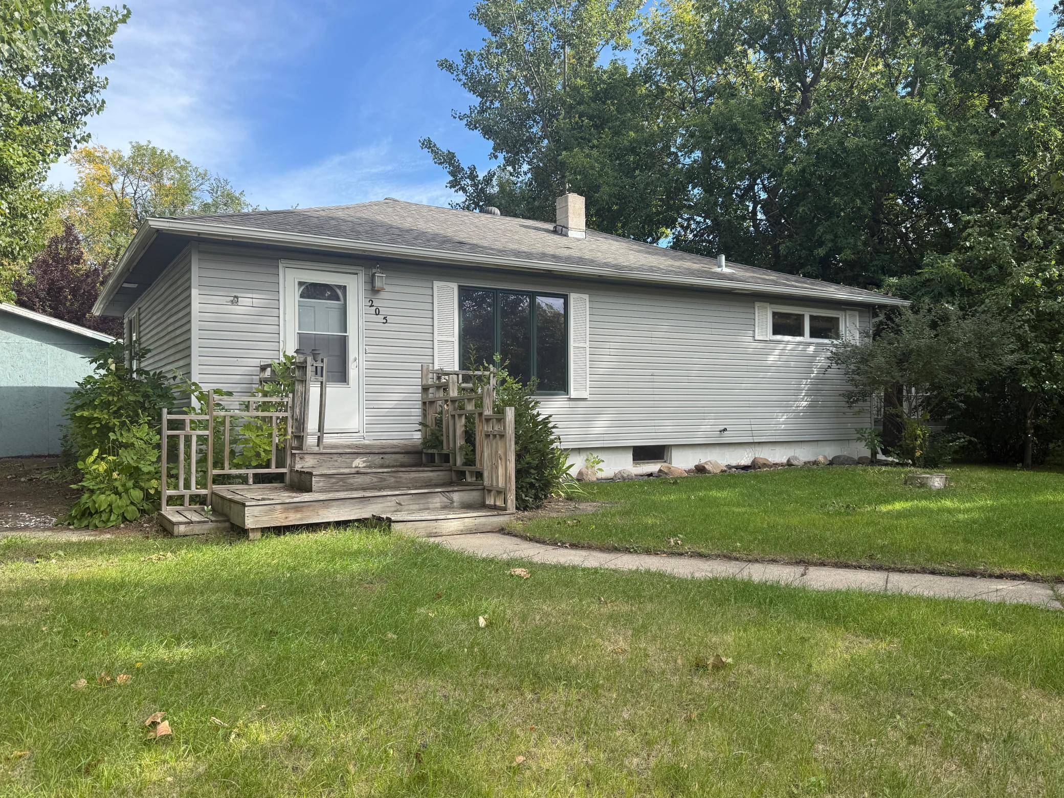 205 2nd ST, Shelly, MN 56581
