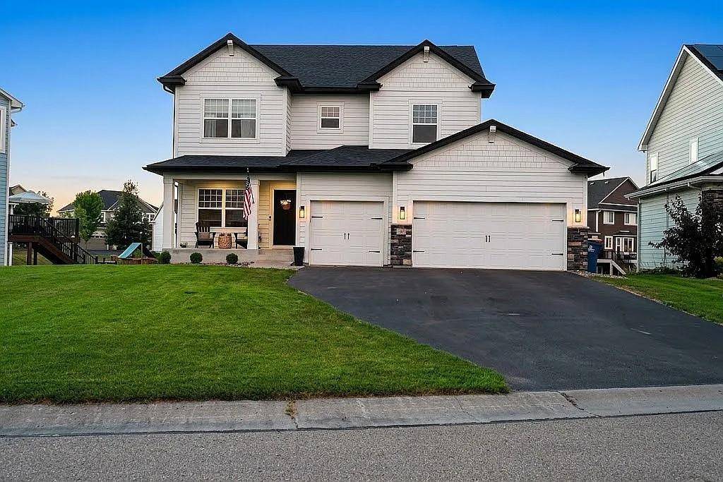3762 Crane Island CT, Minnetrista, MN 55331