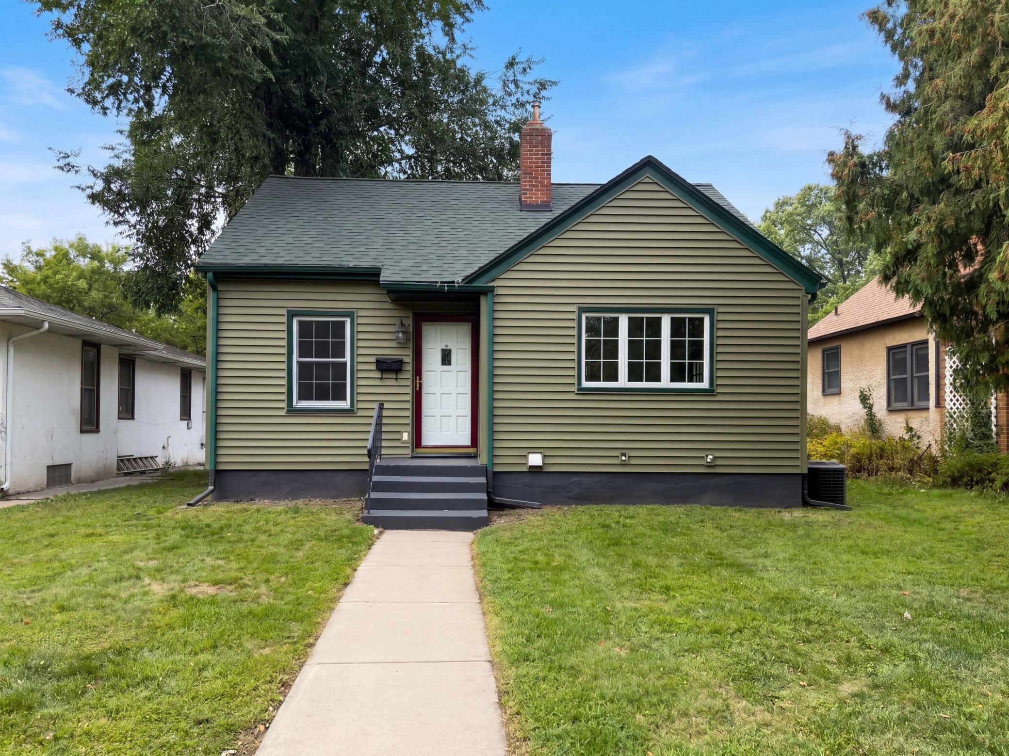 3419 Queen AVE N, Minneapolis, MN 55412