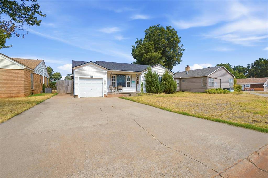 403 Eisenhower LN, Elk City, OK 73644