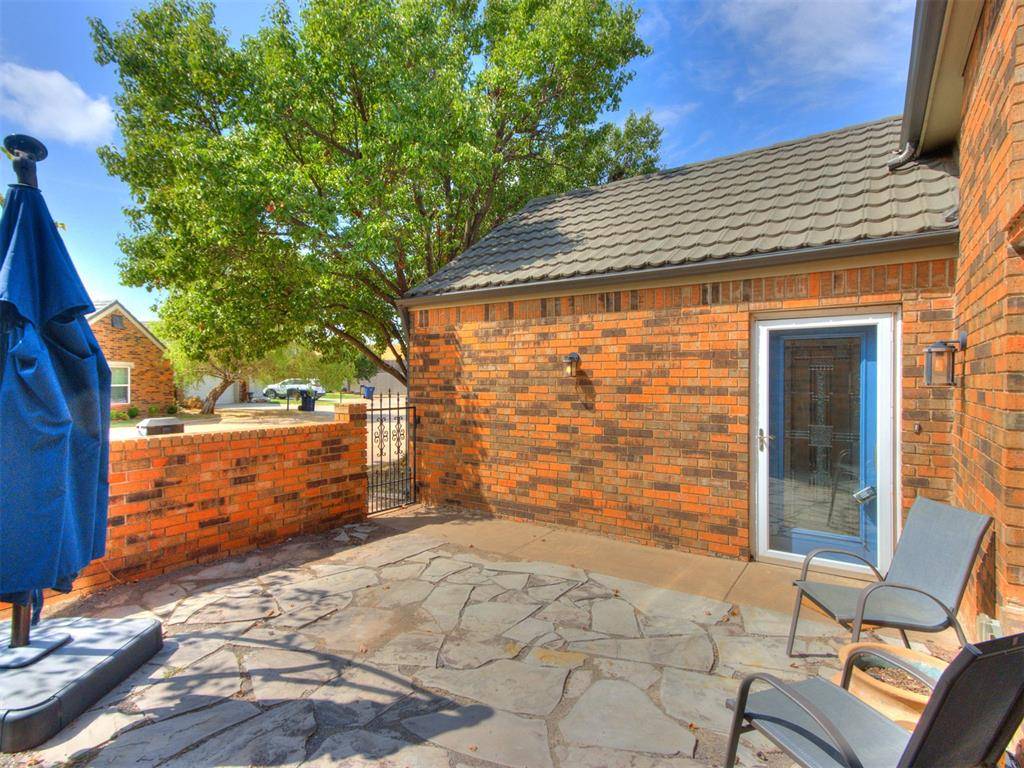 11811 Springhollow RD, Oklahoma City, OK 73120