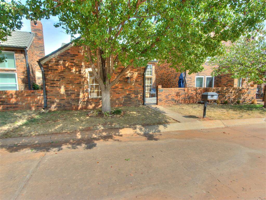 11811 Springhollow RD, Oklahoma City, OK 73120