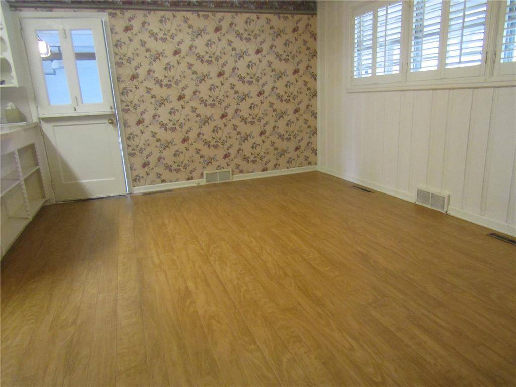4117 CLAYTON Road W, Fort Worth, TX 76116