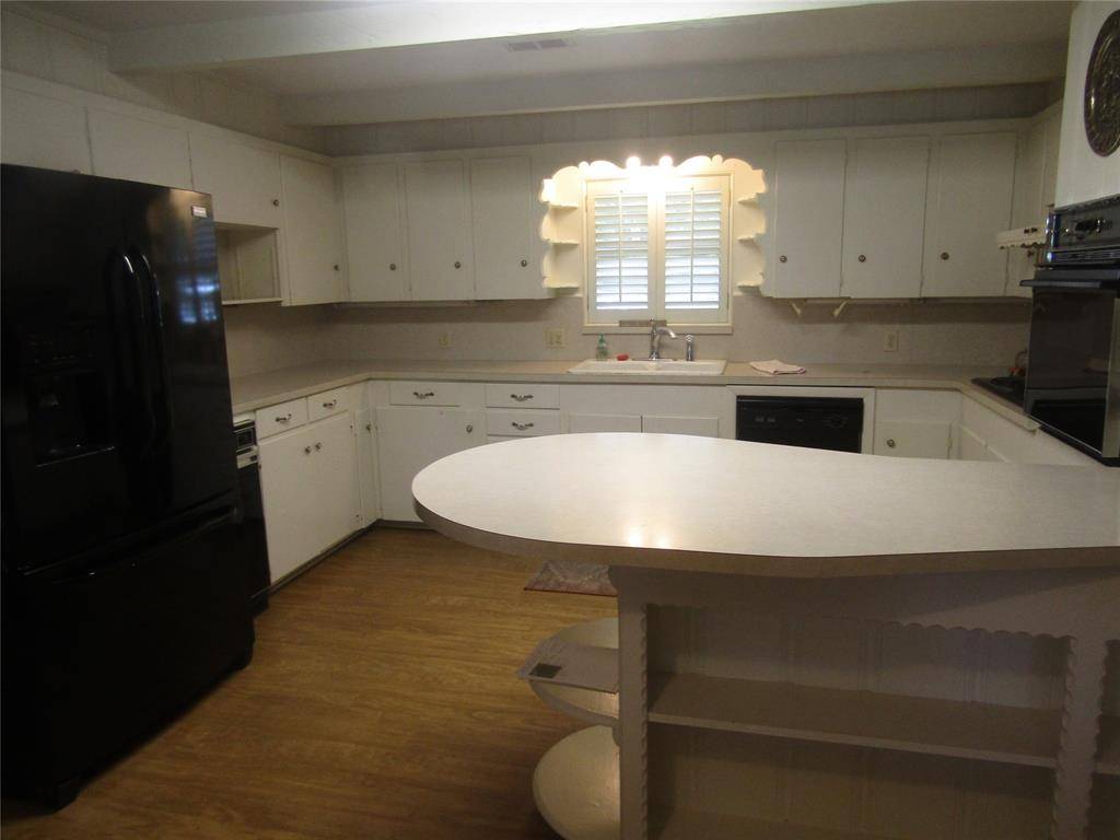 4117 CLAYTON Road W, Fort Worth, TX 76116