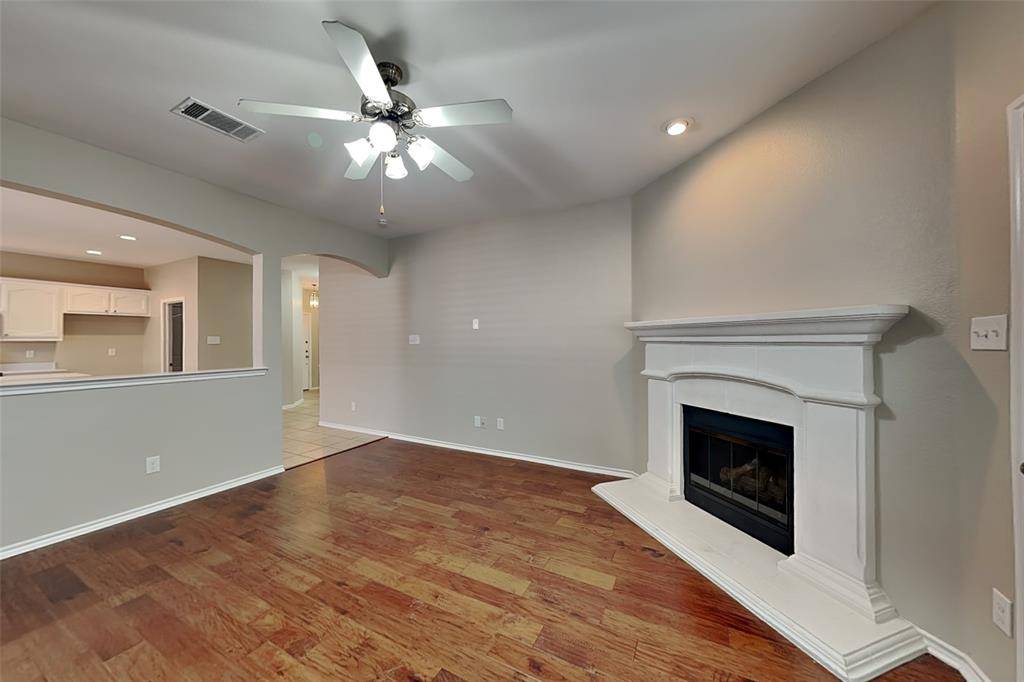 12901 Farmington Drive, Fort Worth, TX 76244