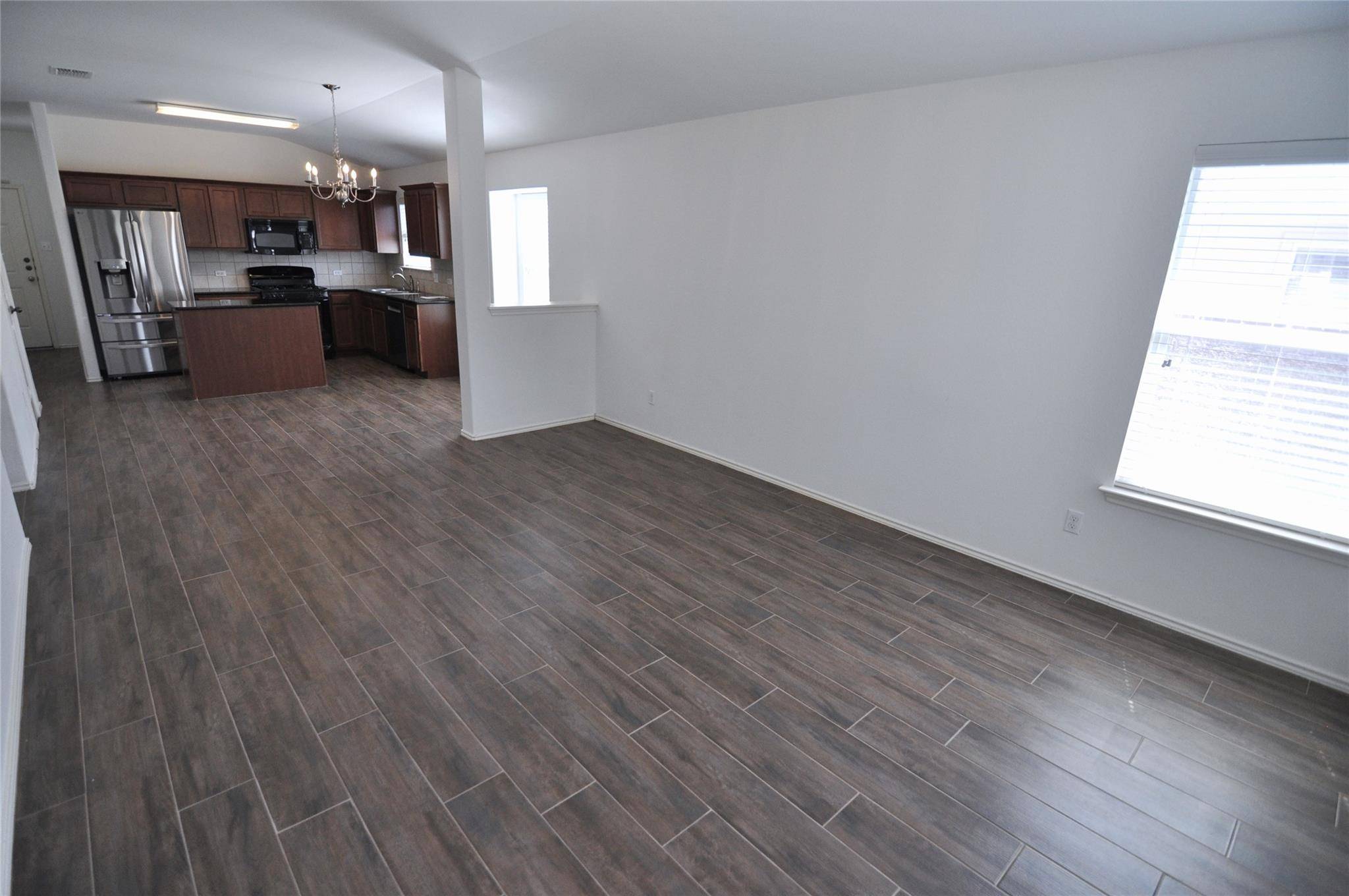 2704 Hearthsong LOOP, Round Rock, TX 78665