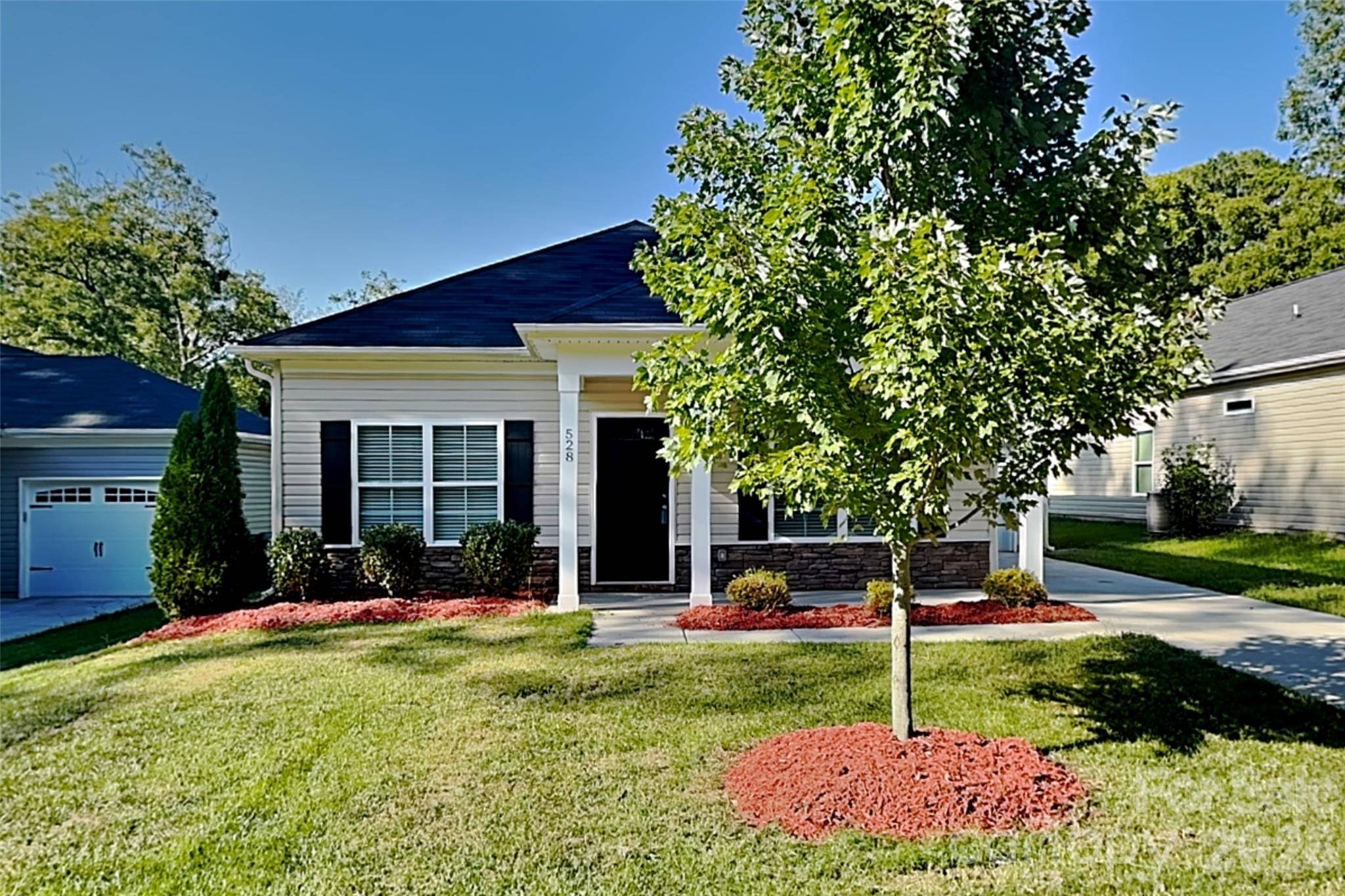 528 Cabarrus AVE, Mooresville, NC 28115