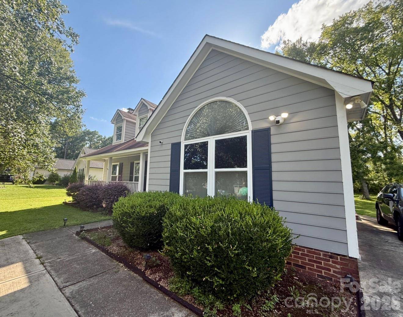 10520 Queensmead CIR, Charlotte, NC 28273