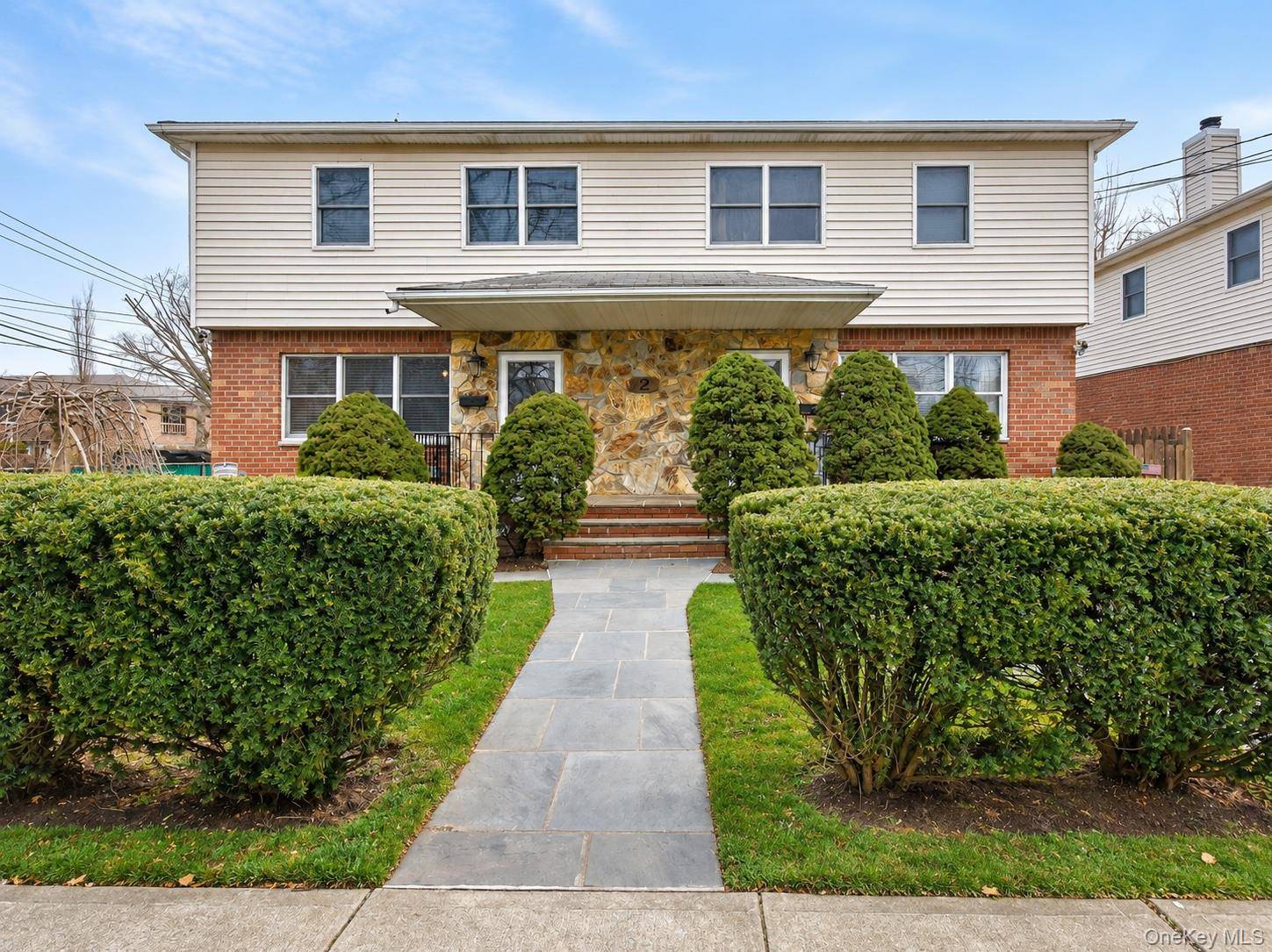2 Pequot AVE #A, Port Washington, NY 11050