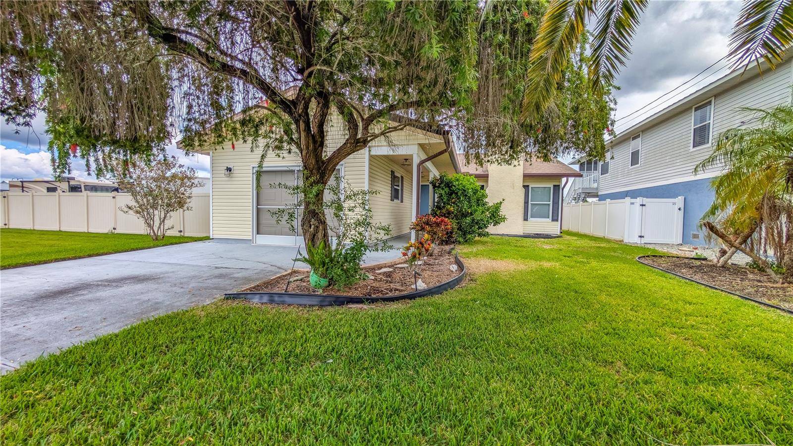 4140 DES PREZ CT, Hernando Beach, FL 34607