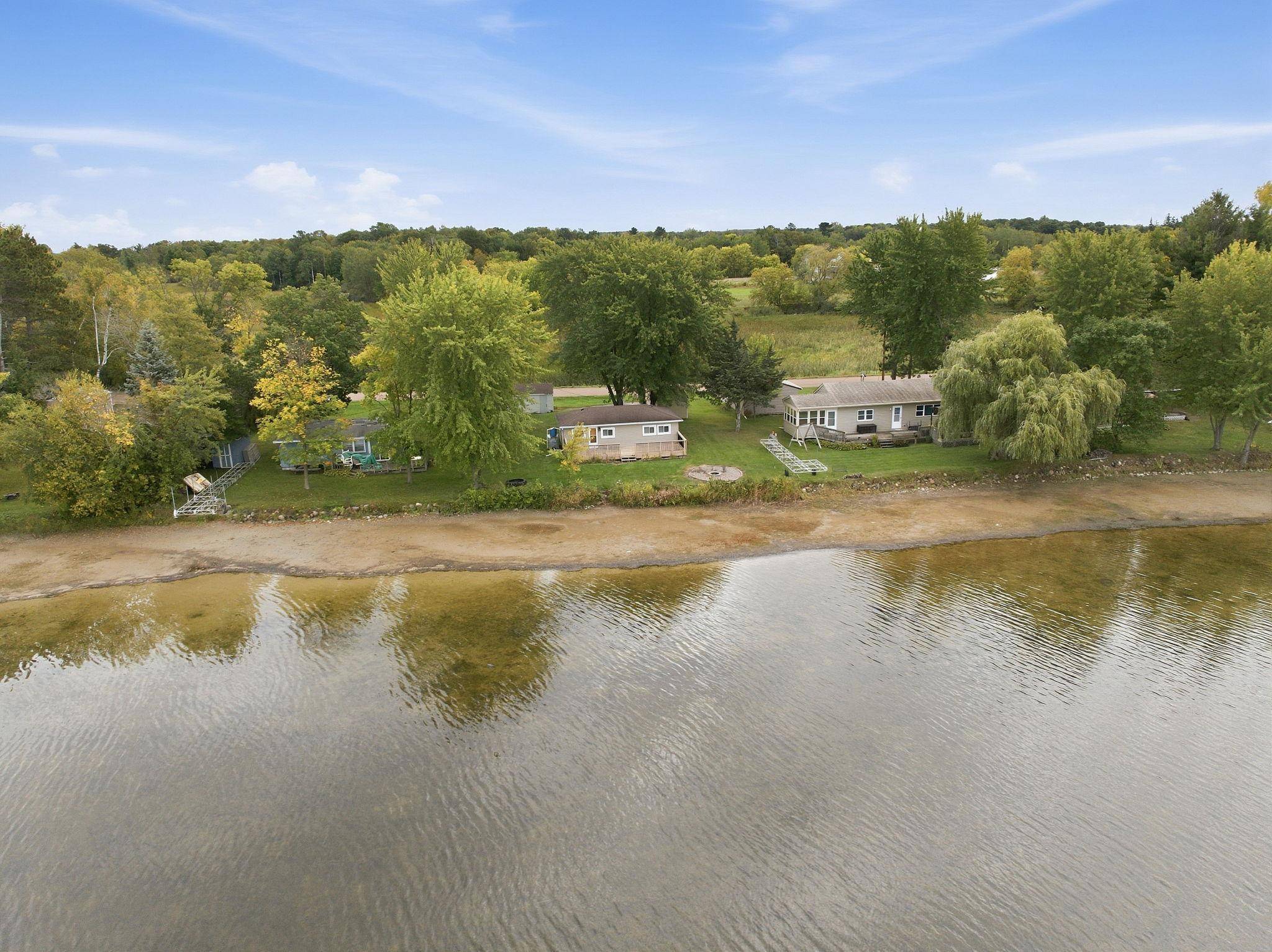 31468 London DR NE, Cambridge, MN 55008