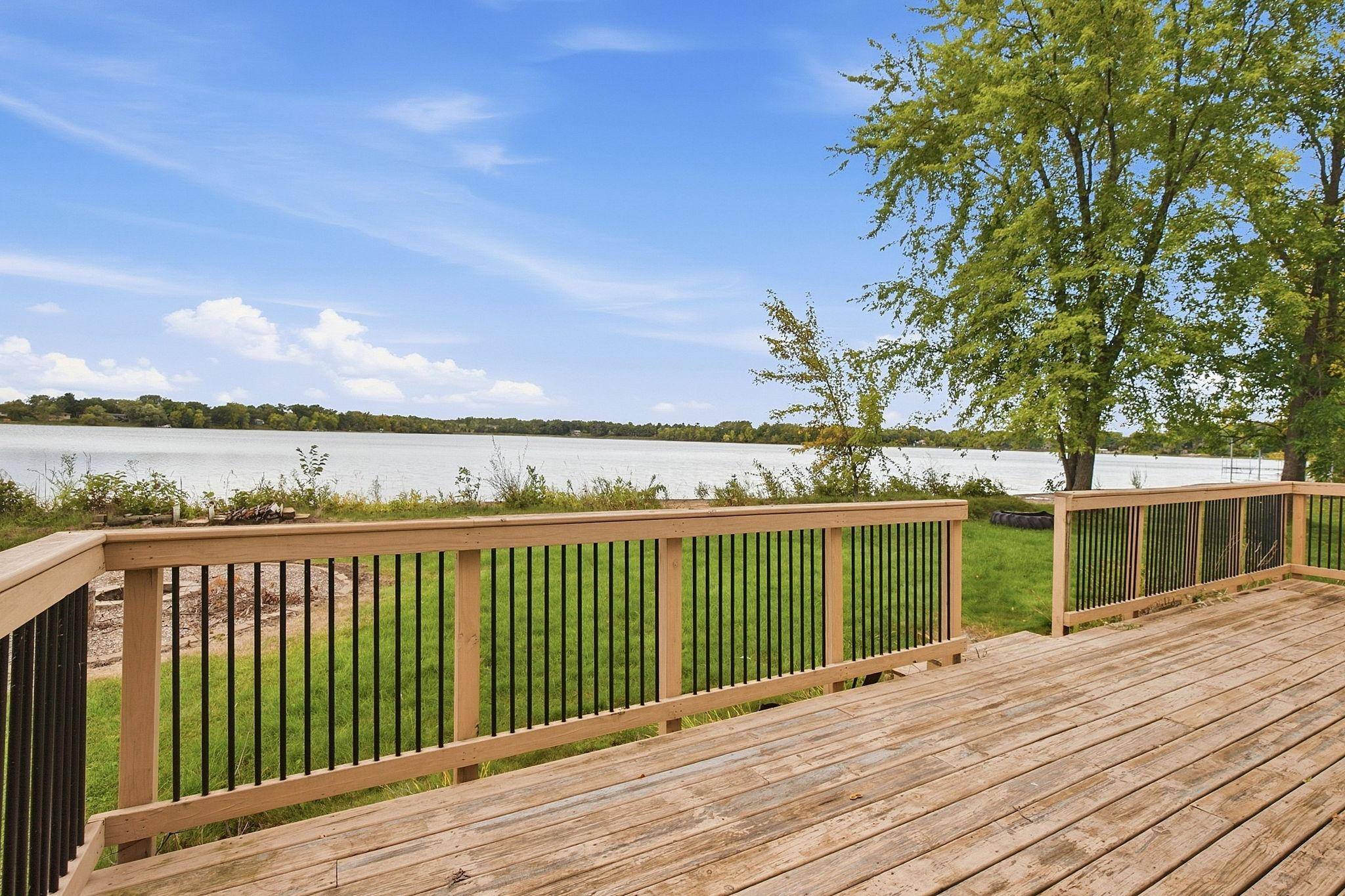 31468 London DR NE, Cambridge, MN 55008